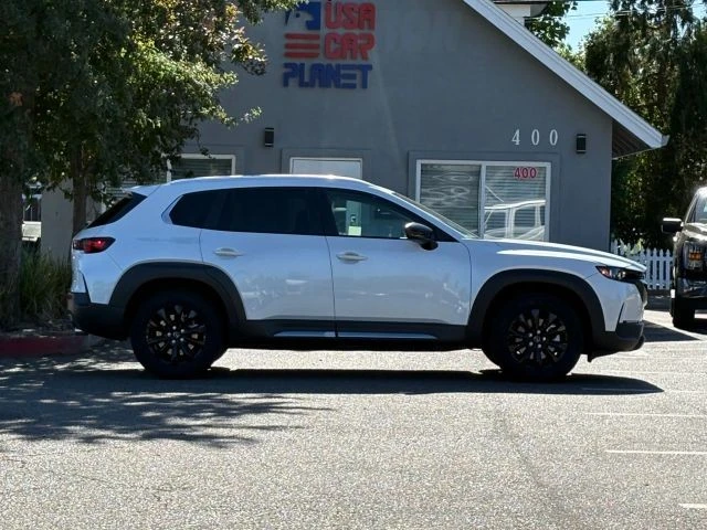 2025 Mazda CX-50 - Image 4 of 31