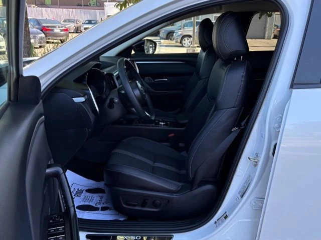 2025 Mazda CX-50 - Image 9 of 31