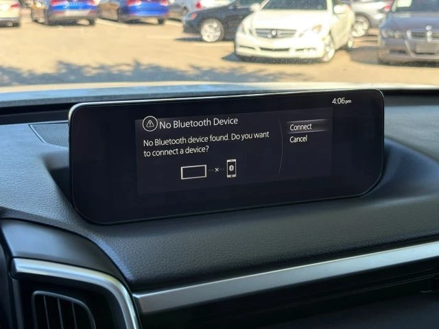 2025 Mazda CX-50 - Image 17 of 31
