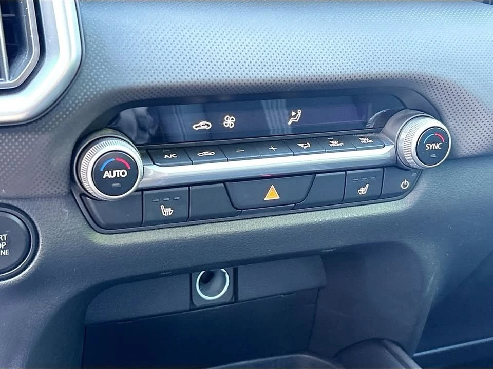 2025 Mazda CX-50 - Image 13 of 19