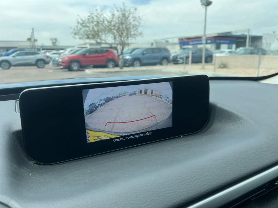 2025 Mazda CX-50 - Image 21 of 31