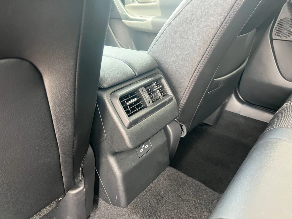 2025 Mazda CX-50 - Image 22 of 31