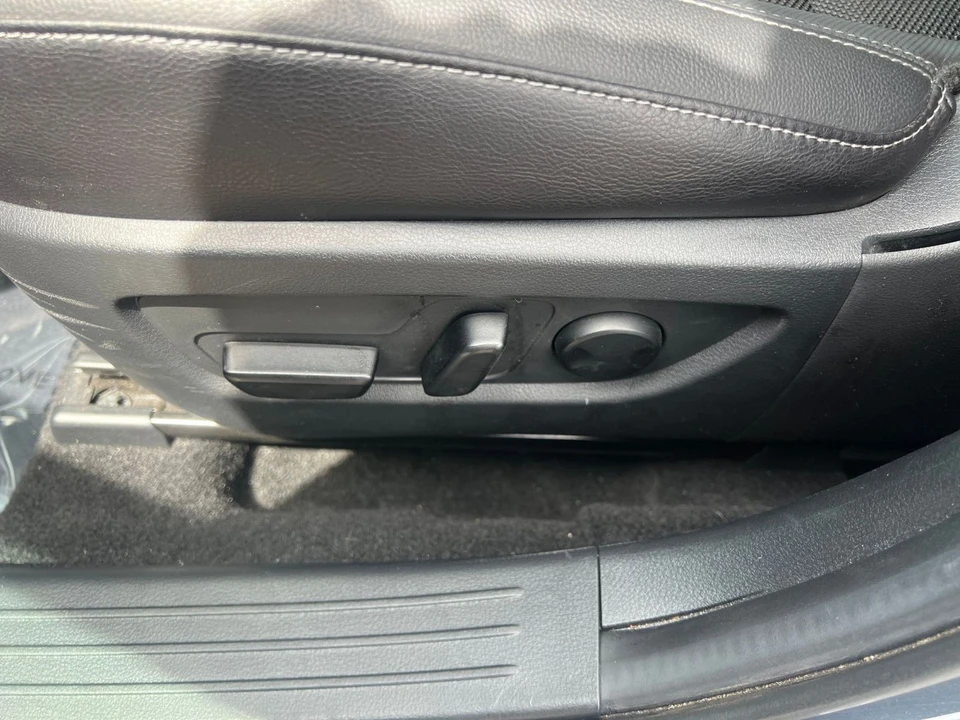 2025 Mazda CX-50 - Image 21 of 31