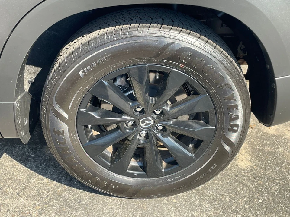 2025 Mazda CX-50 - Image 29 of 31