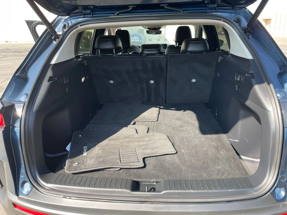 2025 Mazda CX-50 - Image 30 of 31