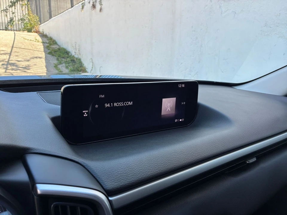 2025 Mazda CX-50 - Image 16 of 31