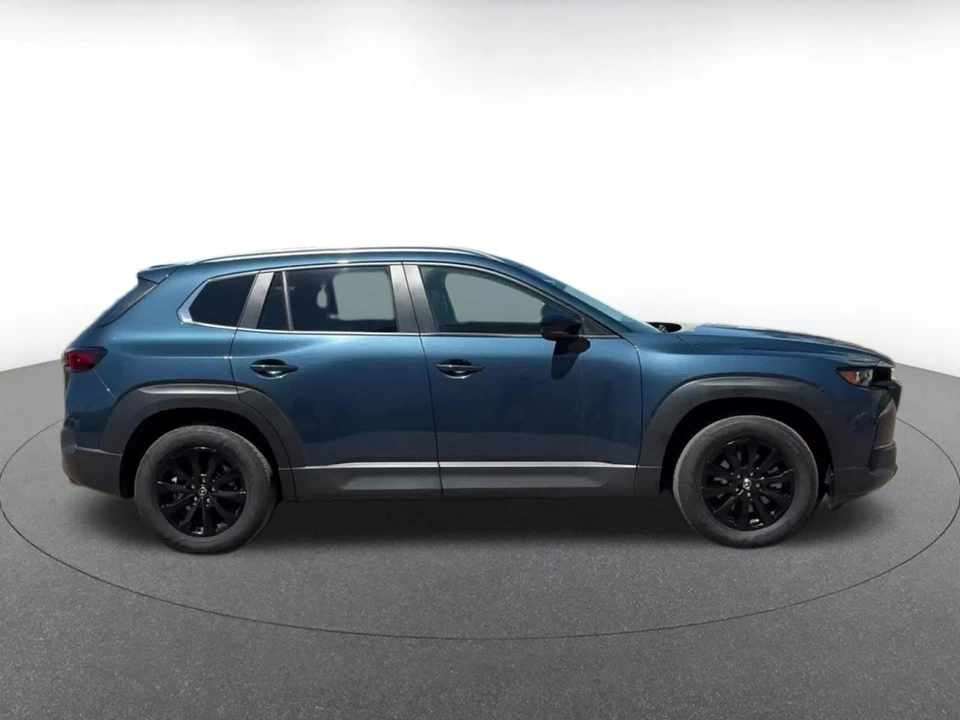 2025 Mazda CX-50 - Image 15 of 31