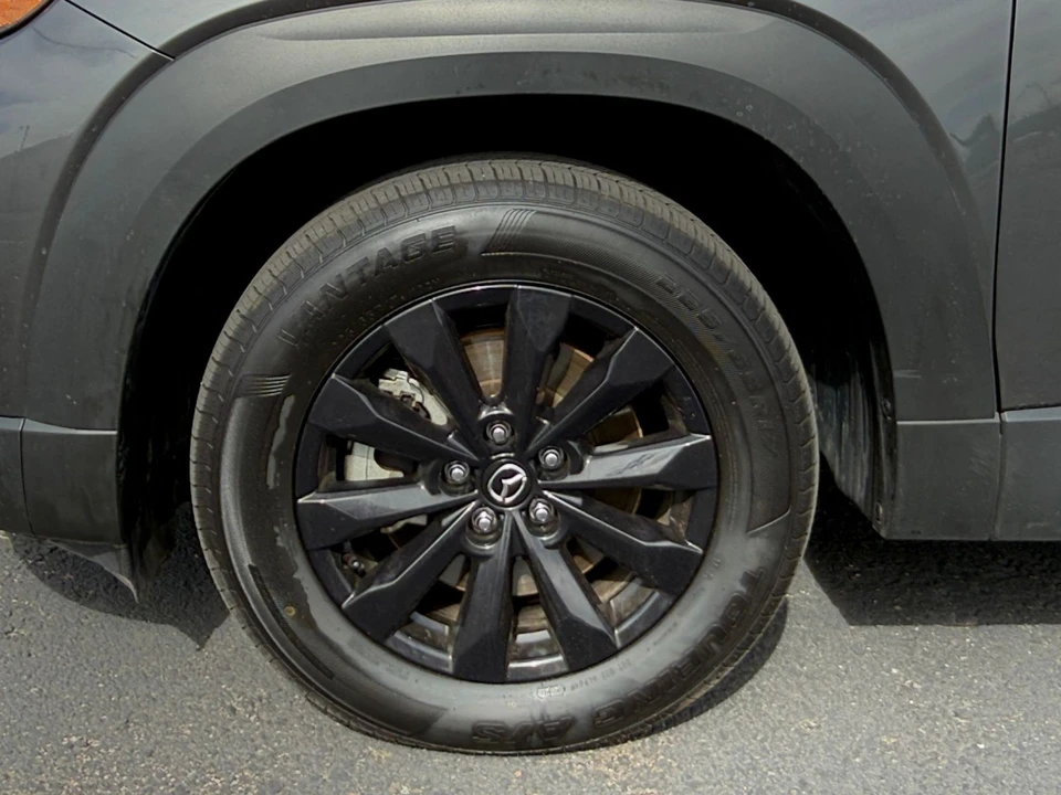 2025 Mazda CX-50 - Image 24 of 31