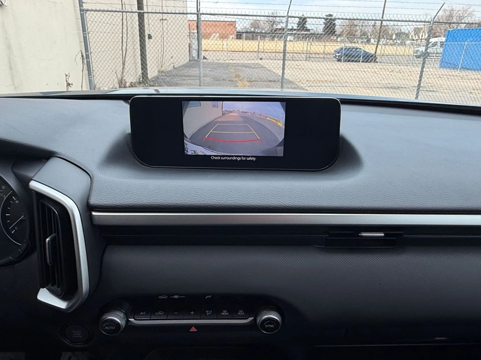 2025 Mazda CX-50 - Image 19 of 31