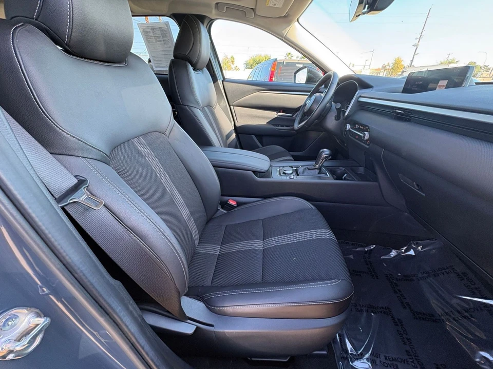 2025 Mazda CX-50 - Image 24 of 31