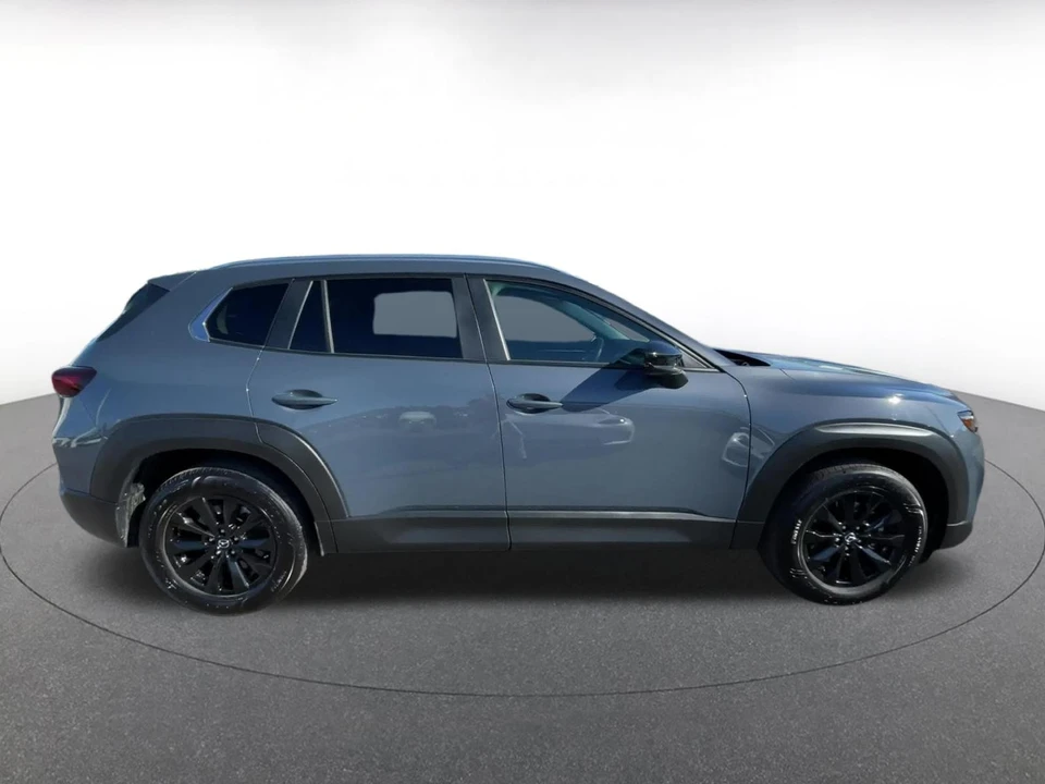 2025 Mazda CX-50 - Image 13 of 31