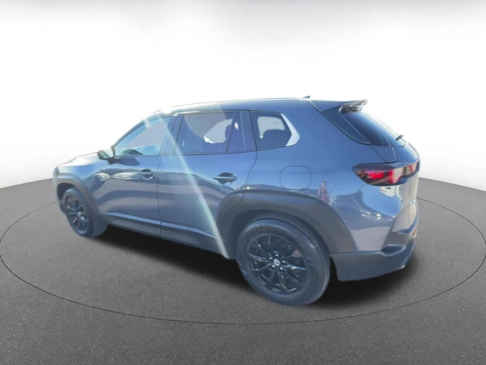 2025 Mazda CX-50 - Image 8 of 31