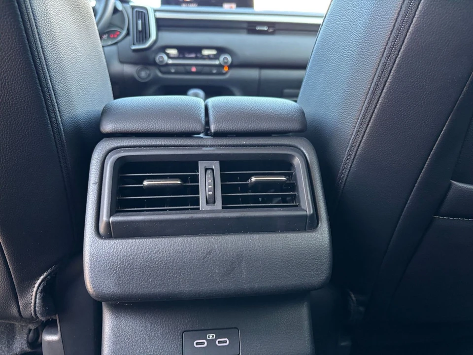 2025 Mazda CX-50 - Image 21 of 31