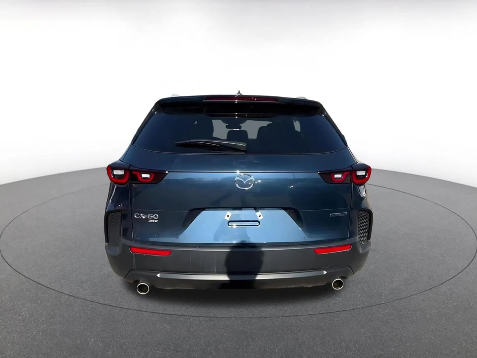 2025 Mazda CX-50 - Image 10 of 31