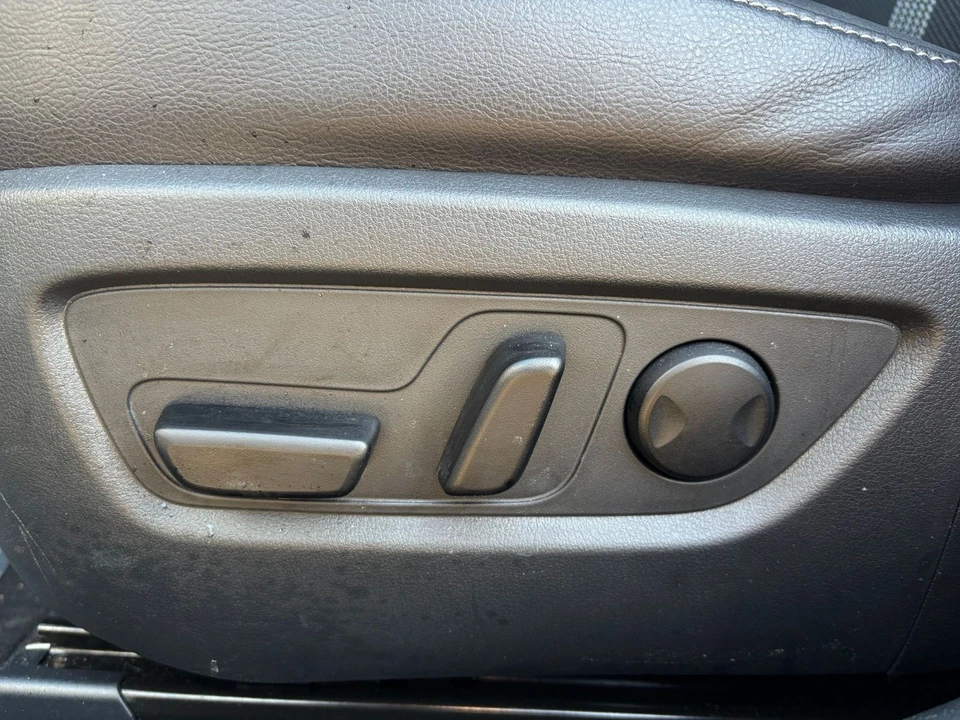 2025 Mazda CX-50 - Image 19 of 31