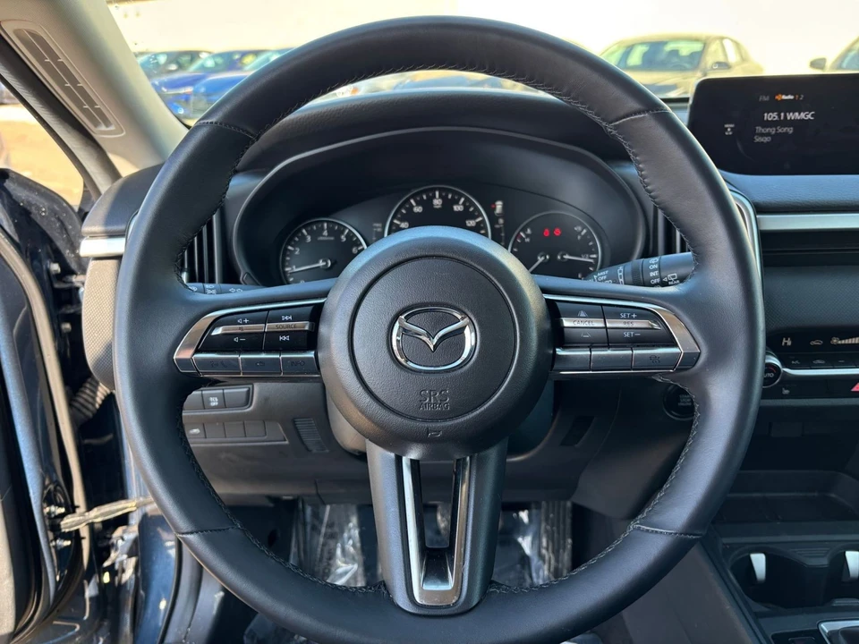 2025 Mazda CX-50 - Image 25 of 31