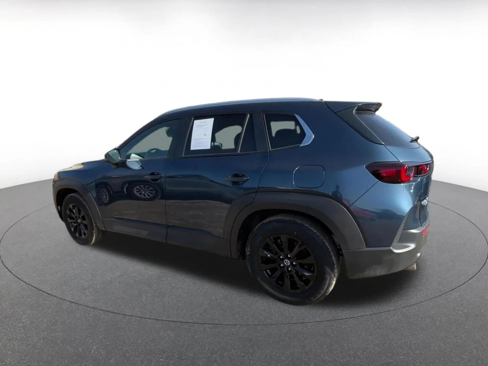 2025 Mazda CX-50 - Image 8 of 31