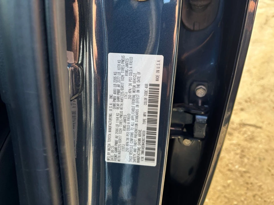 2025 Mazda CX-50 - Image 27 of 31