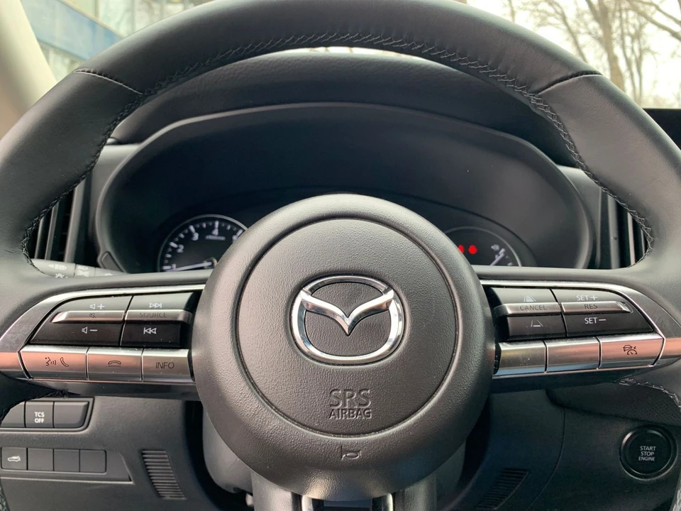 2025 Mazda CX-50 - Image 24 of 31
