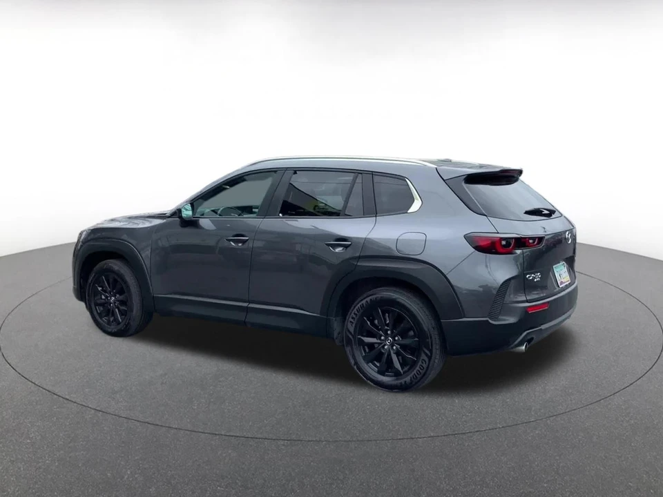 2025 Mazda CX-50 - Image 8 of 31