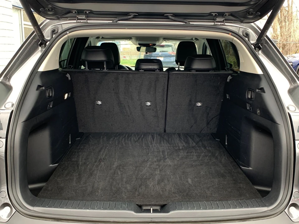 2025 Mazda CX-50 - Image 28 of 31