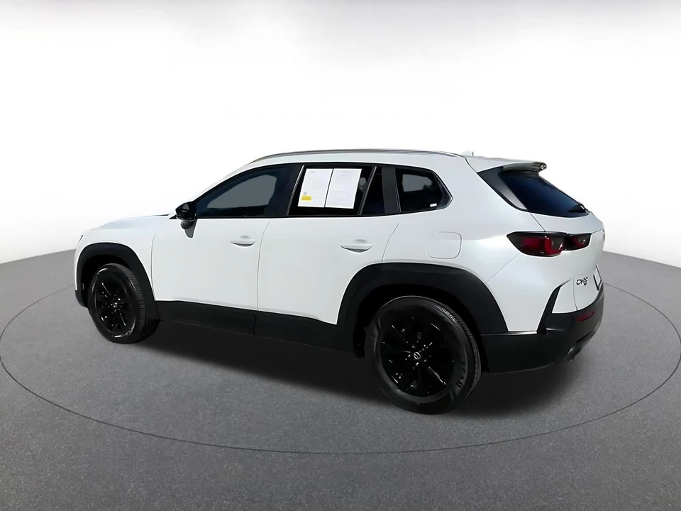 2025 Mazda CX-50 - Image 8 of 31