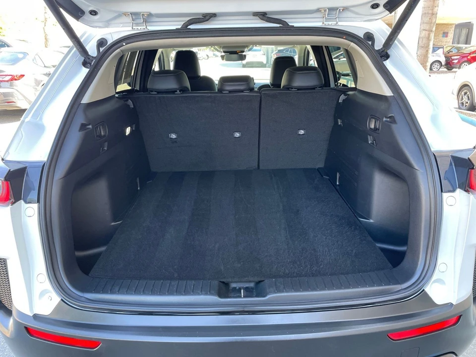 2025 Mazda CX-50 - Image 29 of 31