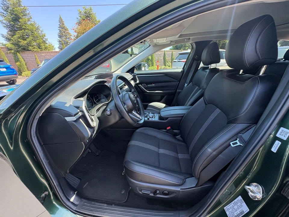 2025 Mazda CX-50 - Image 24 of 31