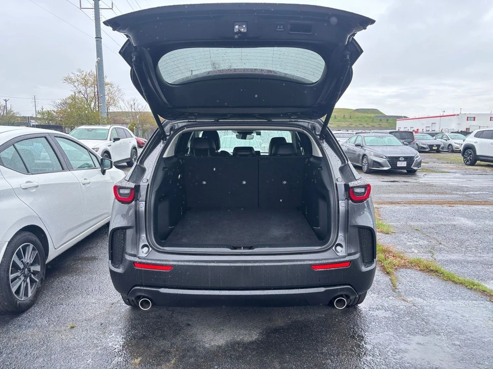 2025 Mazda CX-50 - Image 28 of 31