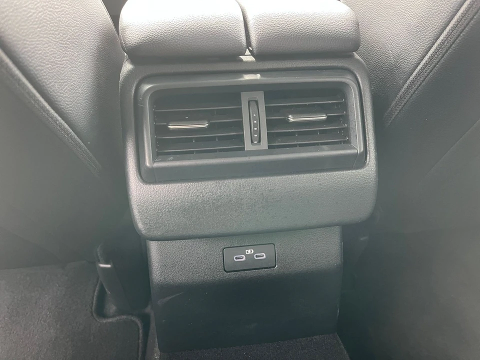 2025 Mazda CX-50 - Image 20 of 31