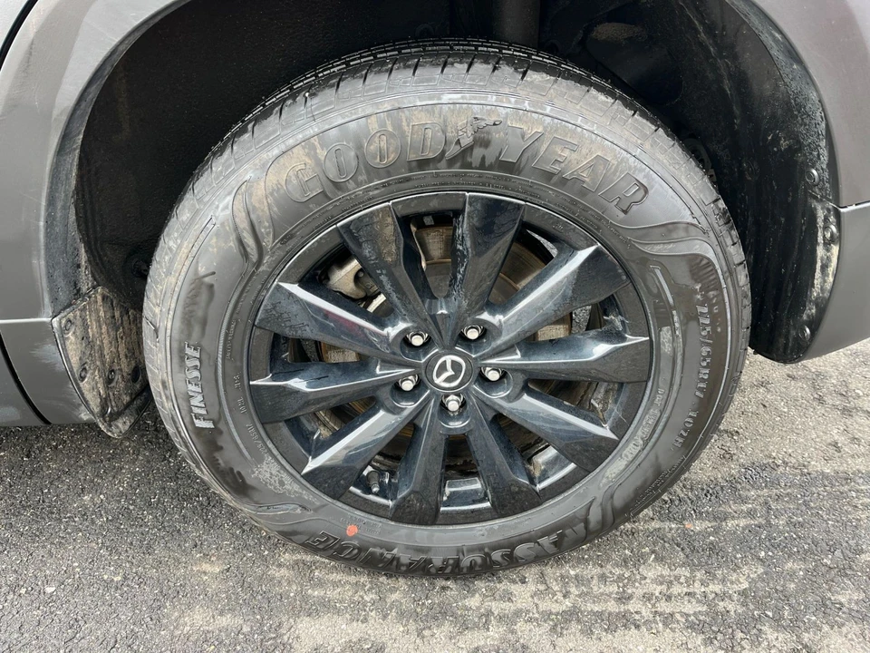 2025 Mazda CX-50 - Image 27 of 31