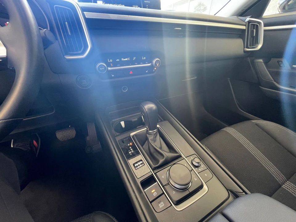 2025 Mazda CX-50 - Image 14 of 31