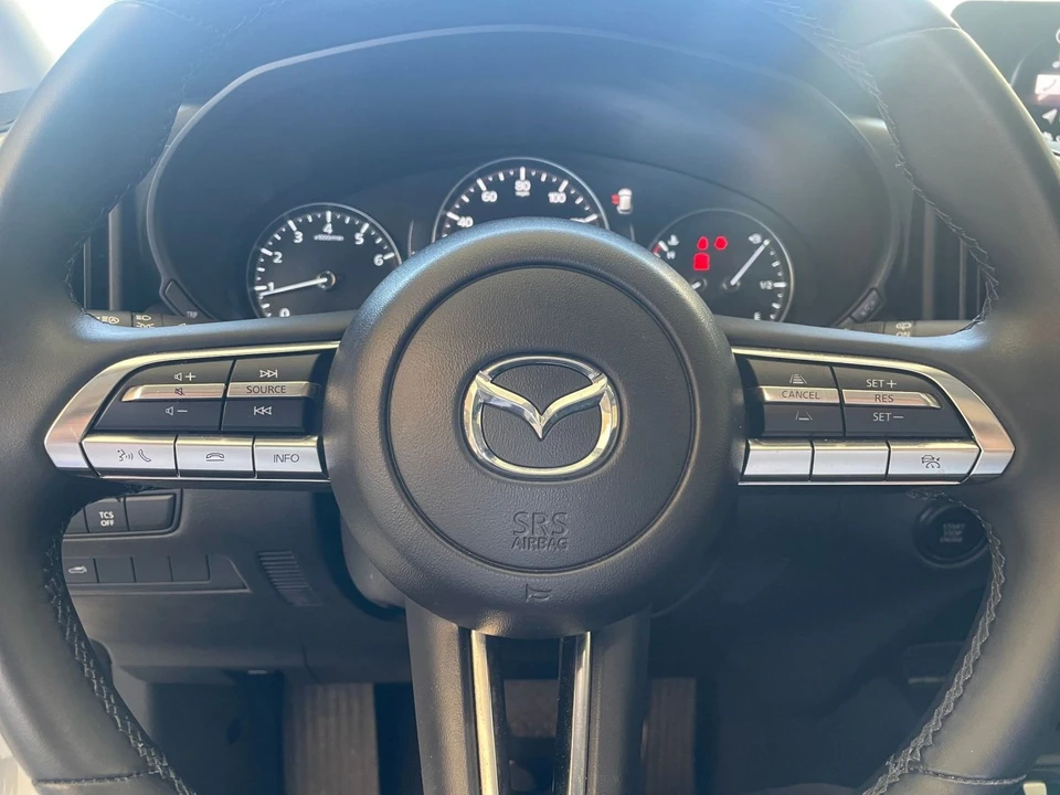 2025 Mazda CX-50 - Image 25 of 31