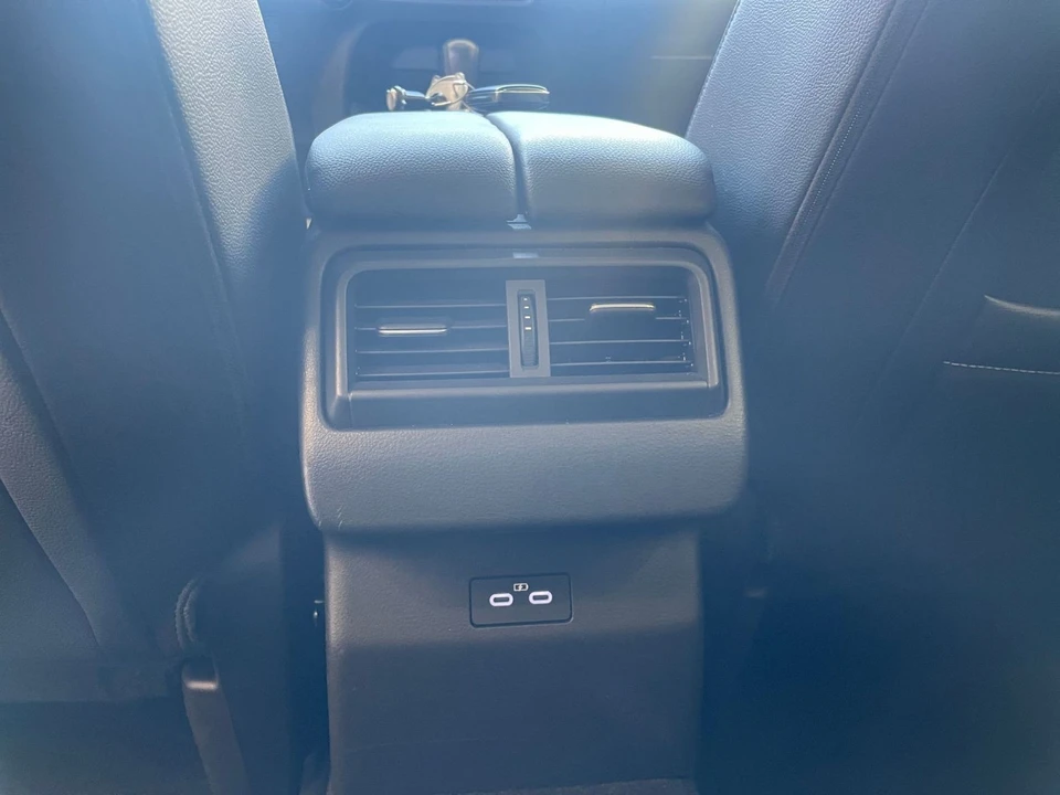 2025 Mazda CX-50 - Image 21 of 31