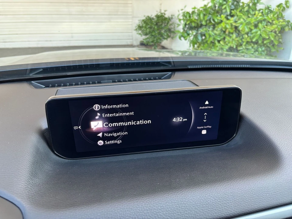 2025 Mazda CX-50 - Image 14 of 31