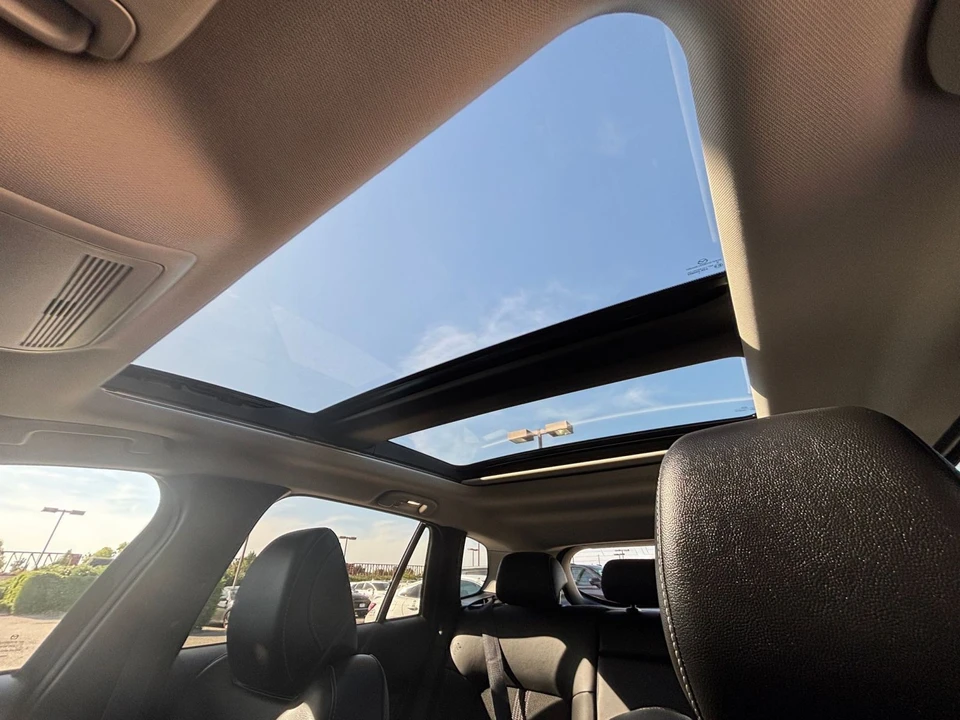 2025 Mazda CX-50 - Image 25 of 31