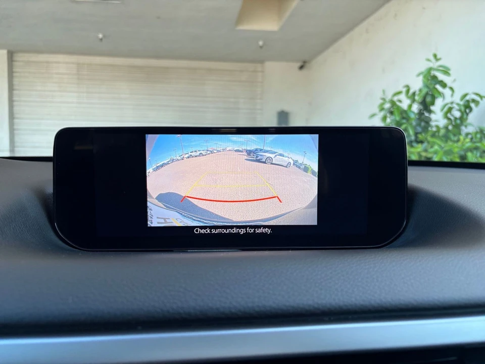 2025 Mazda CX-50 - Image 21 of 31