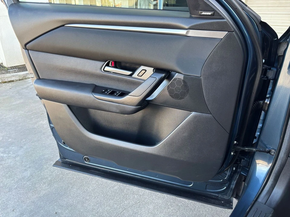 2025 Mazda CX-50 - Image 15 of 31