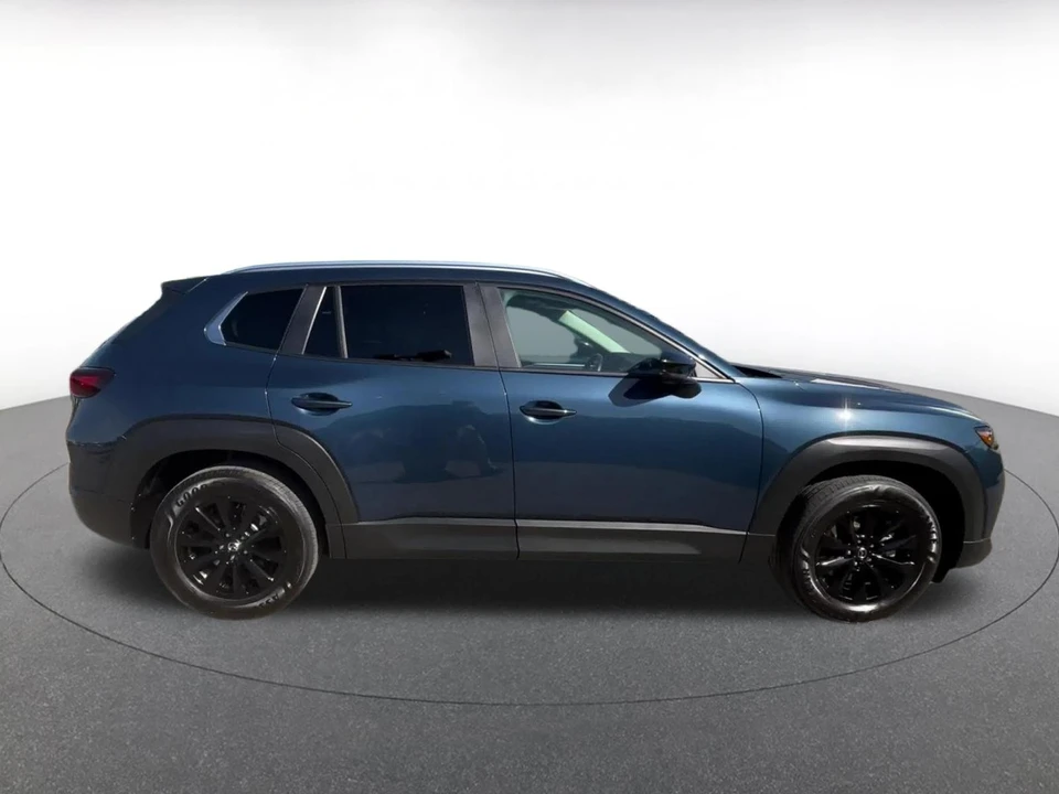 2025 Mazda CX-50 - Image 13 of 31