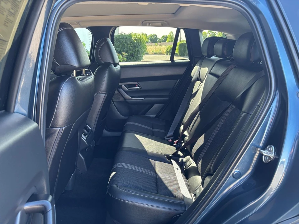 2025 Mazda CX-50 - Image 22 of 31