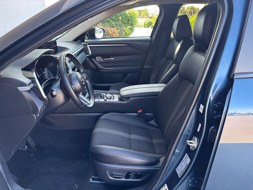 2025 Mazda CX-50 - Image 23 of 31