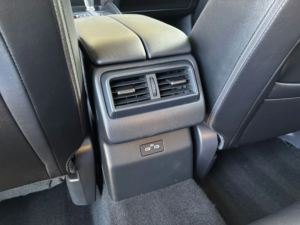 2025 Mazda CX-50 - Image 20 of 31