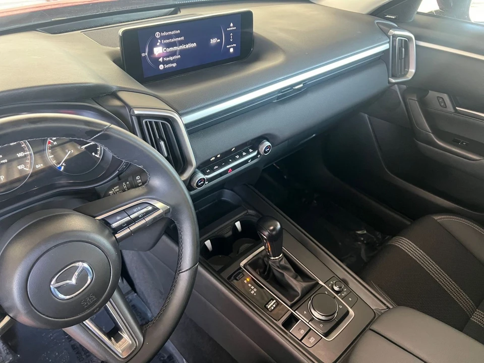 2025 Mazda CX-50 - Image 16 of 31