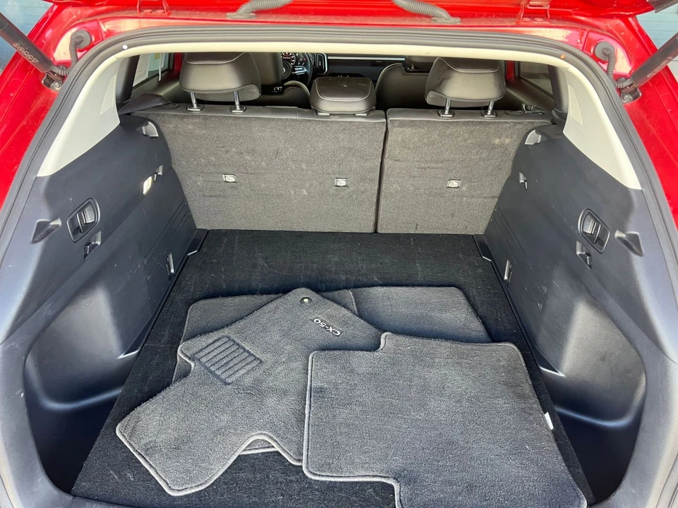 2025 Mazda CX-50 - Image 26 of 31