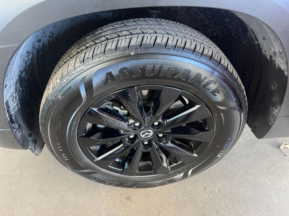 2025 Mazda CX-50 - Image 25 of 31