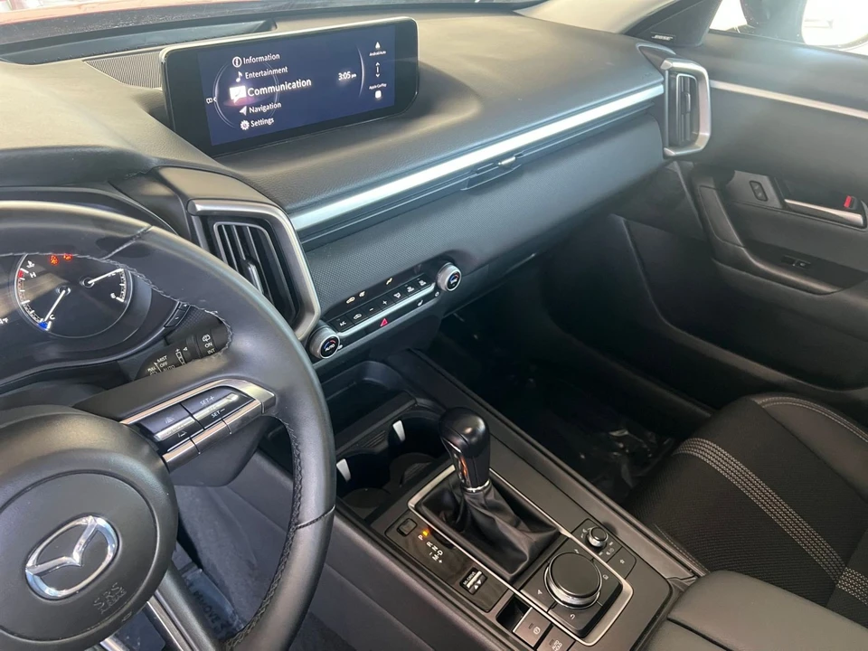 2025 Mazda CX-50 - Image 14 of 31