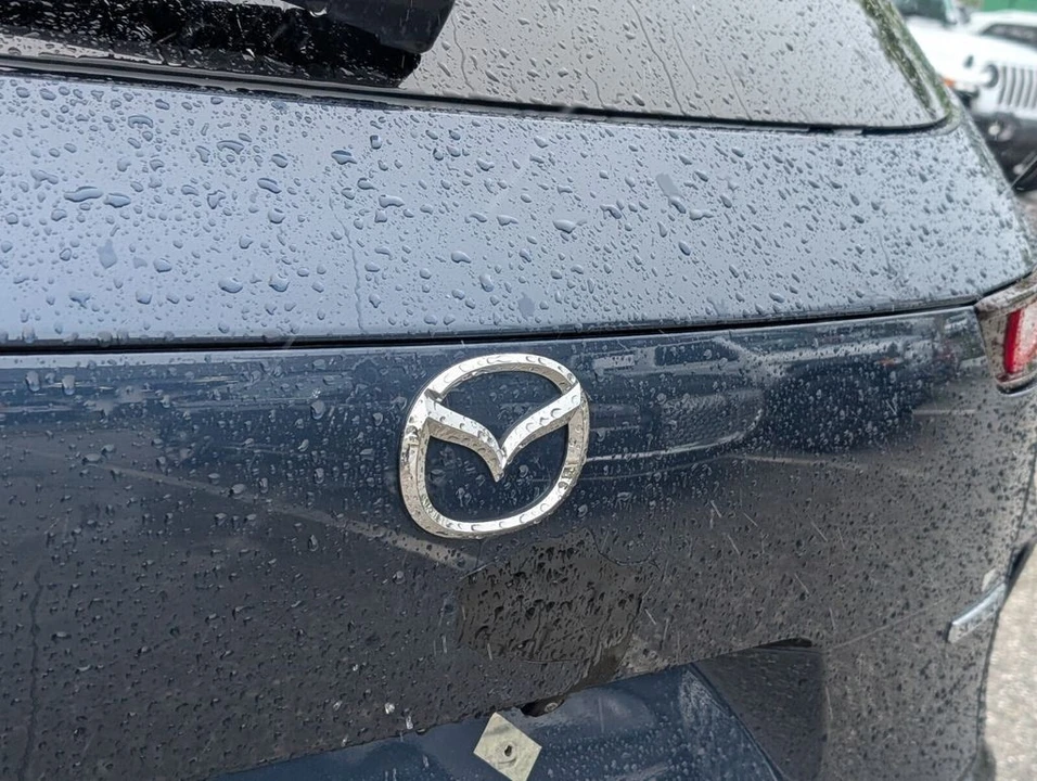2025 Mazda CX-50 - Image 16 of 21