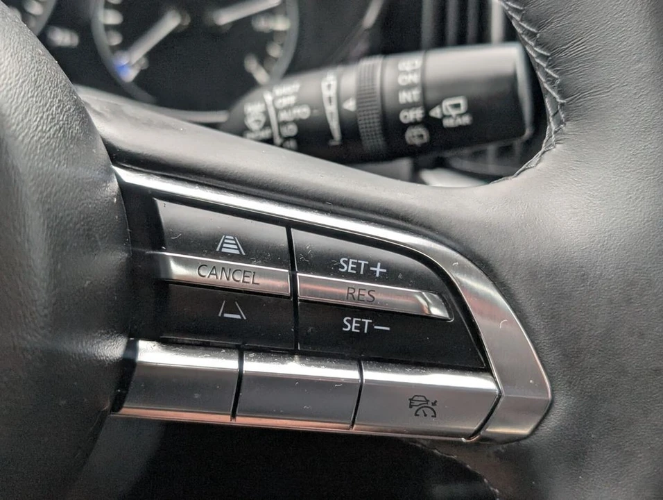 2025 Mazda CX-50 - Image 25 of 28