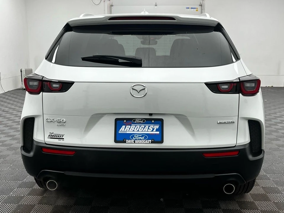 2025 Mazda CX-50 - Image 8 of 12