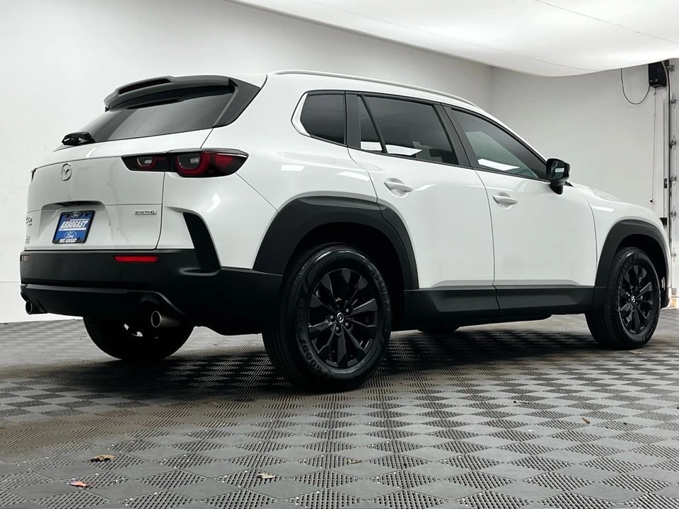 2025 Mazda CX-50 - Image 7 of 12
